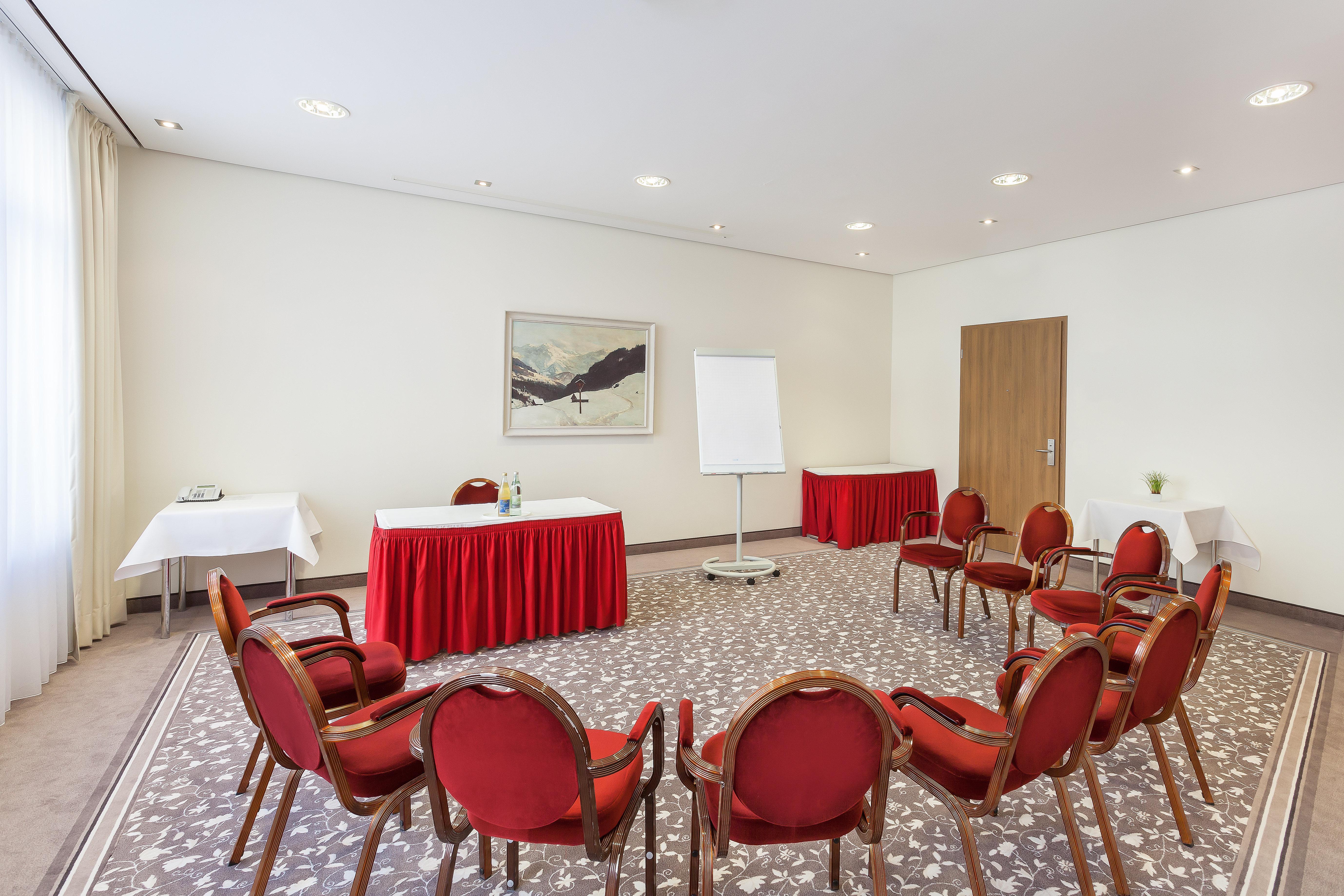 Centre, An Ihg