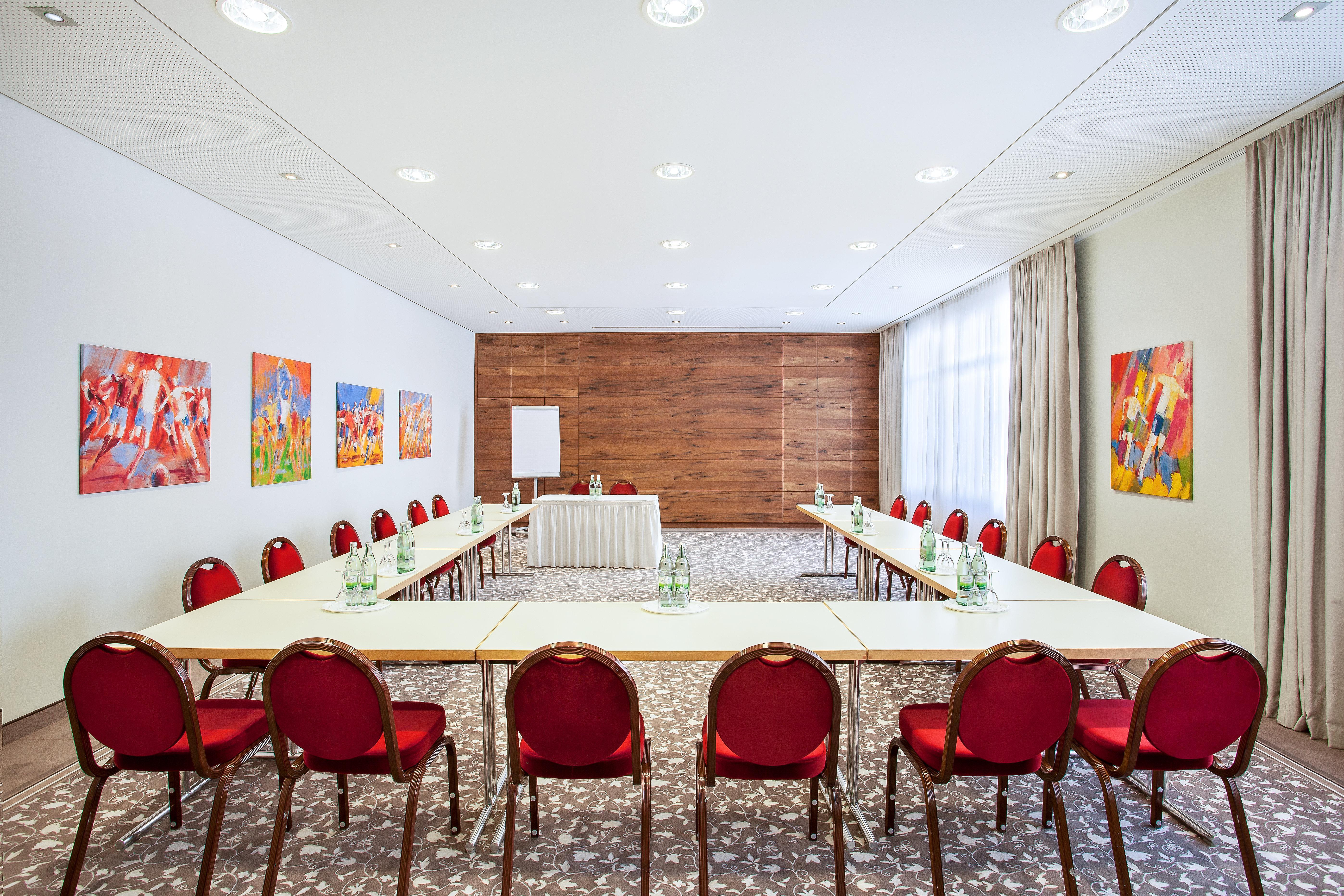 Centre, An Ihg Hotel 4*