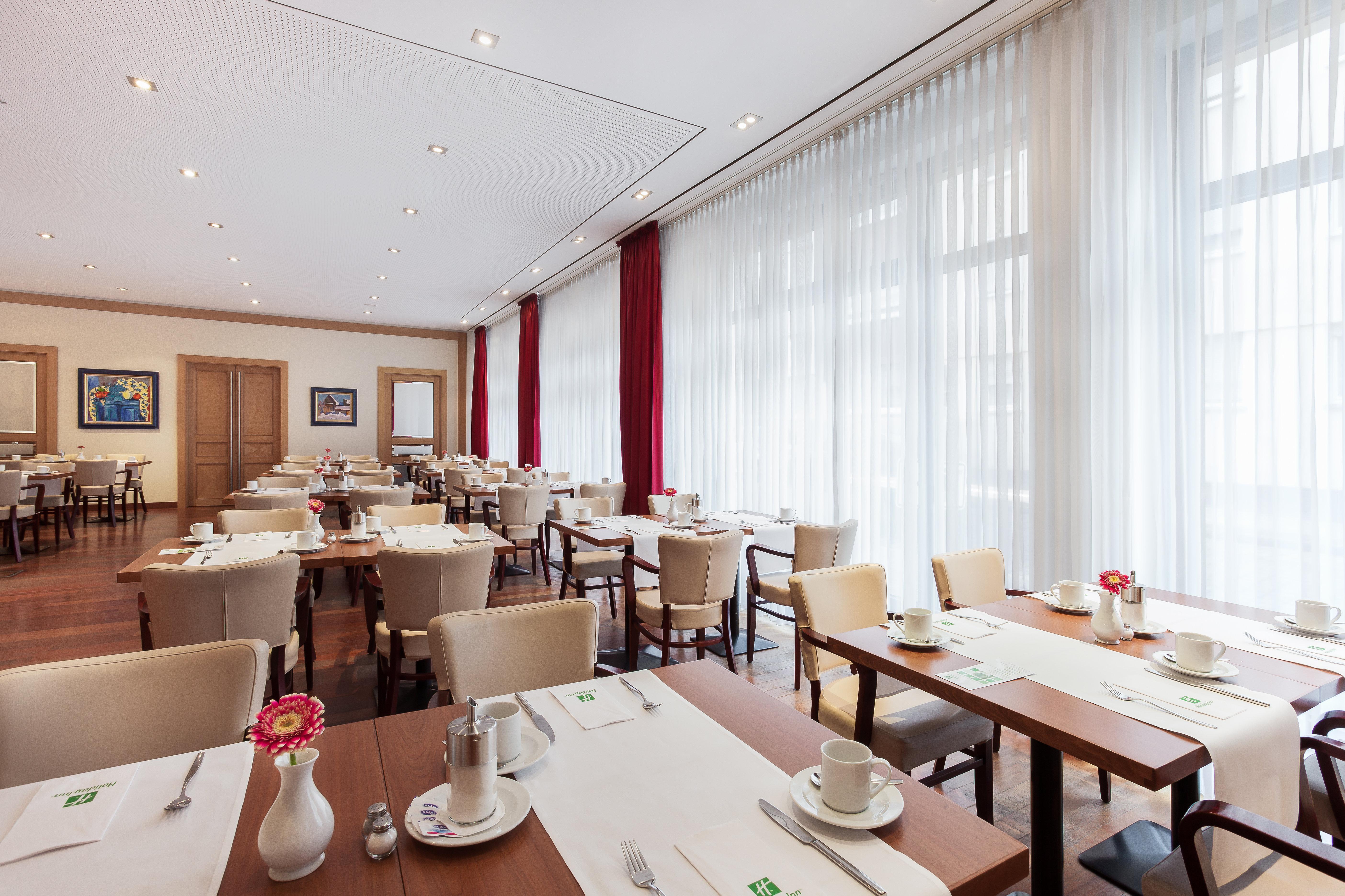 Centre, An Ihg 4*